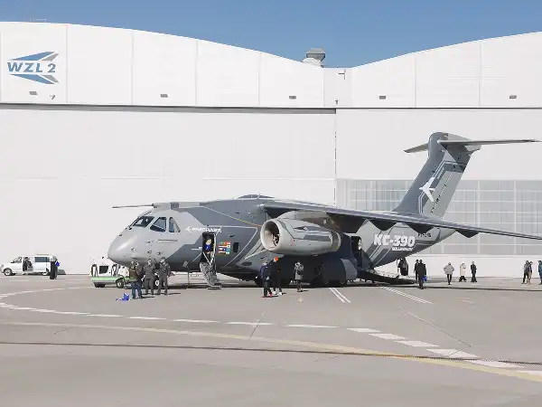 Embraer introduces the KC-390 Millennium to WZL-2 