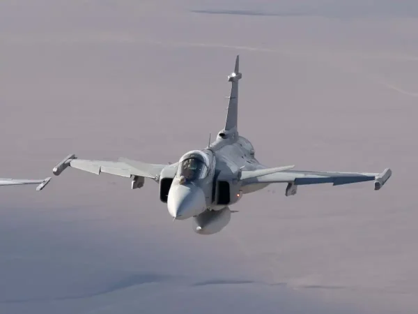 F39E Gripen flyes over the Atacama desert